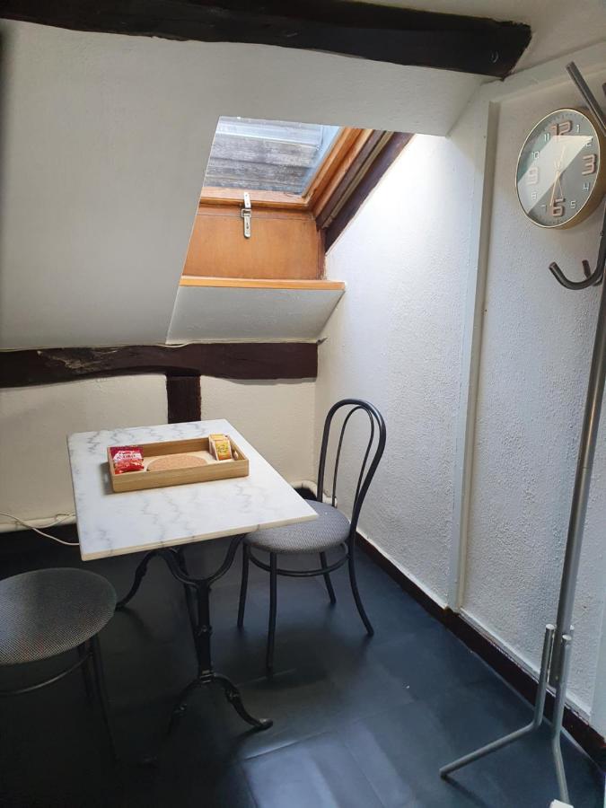 Appartement De Charme Proximite Du Centre Ville ทรัวส์ ภายนอก รูปภาพ